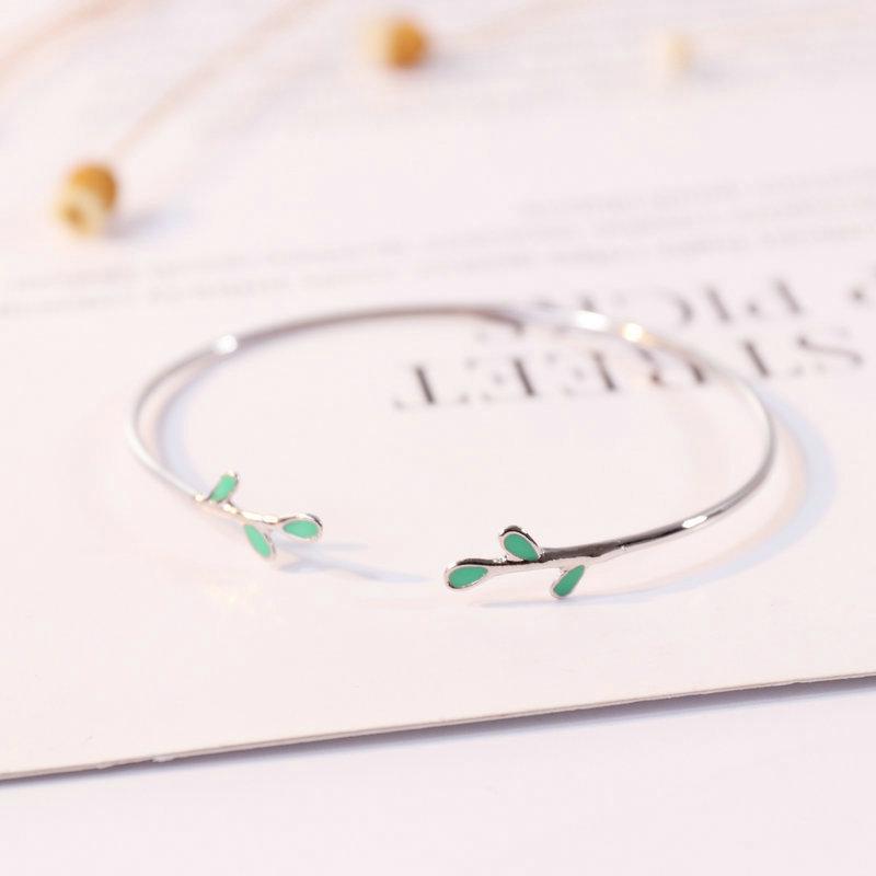 Wind Bracelet Women'S Fashion Temperament Leaf Opening Simple Literary Fresh Leaf Bracelet Direct Sales