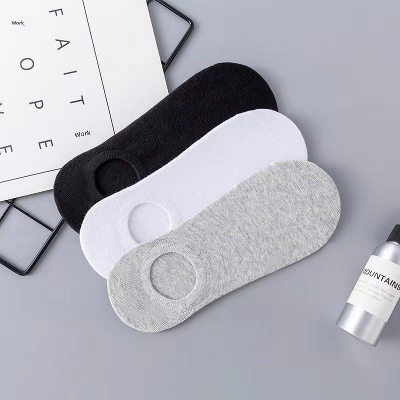 "Urocze białe skarpetki do kostki z misiem chmurką na wiosnę i lato dla kobiet"