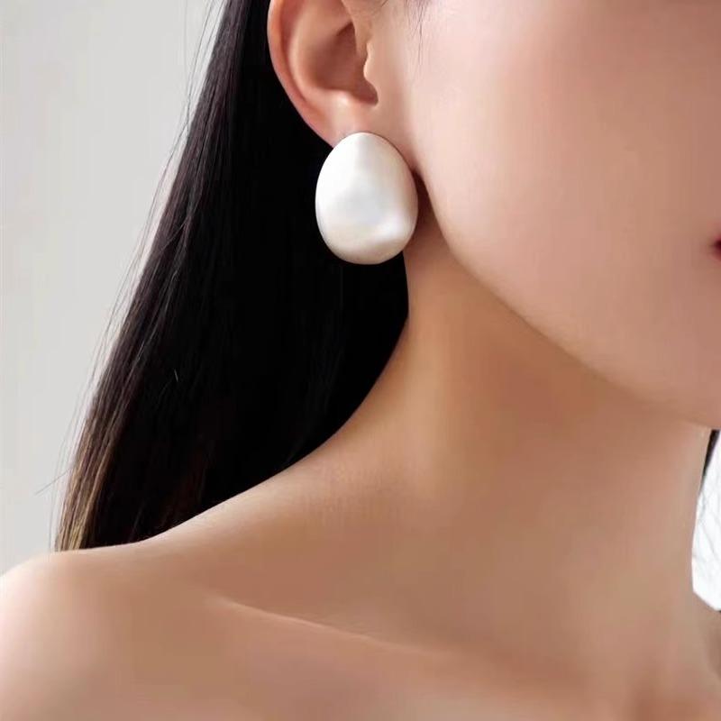 Vintage Minimalist Ladies Accessories Elegant Jewelry Matte Frosted Metal Brushed Oval-shaped Geometric Earrings Tide Cold Earrings Female