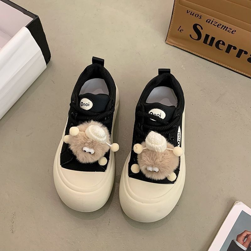 

Милые забавные плюшевые милые повседневные туфли на доске для студенток, средний каблук, плоская подошва, удобные, новая осенняя коллекция 2025 года, обувь интернет-знаменитостей 40