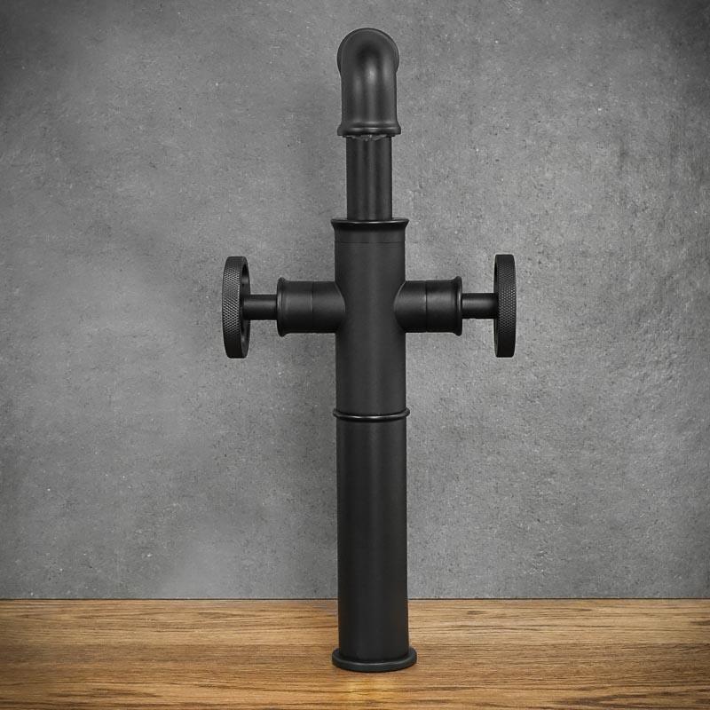 Black HATFIELD free-standing washbasin tap
