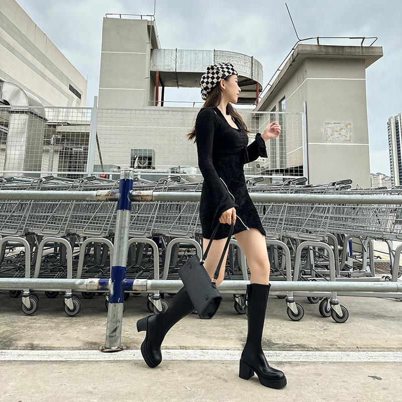 White platform knight boots women's autumn and winter new but knee boots thick high heel temperament thin boots
