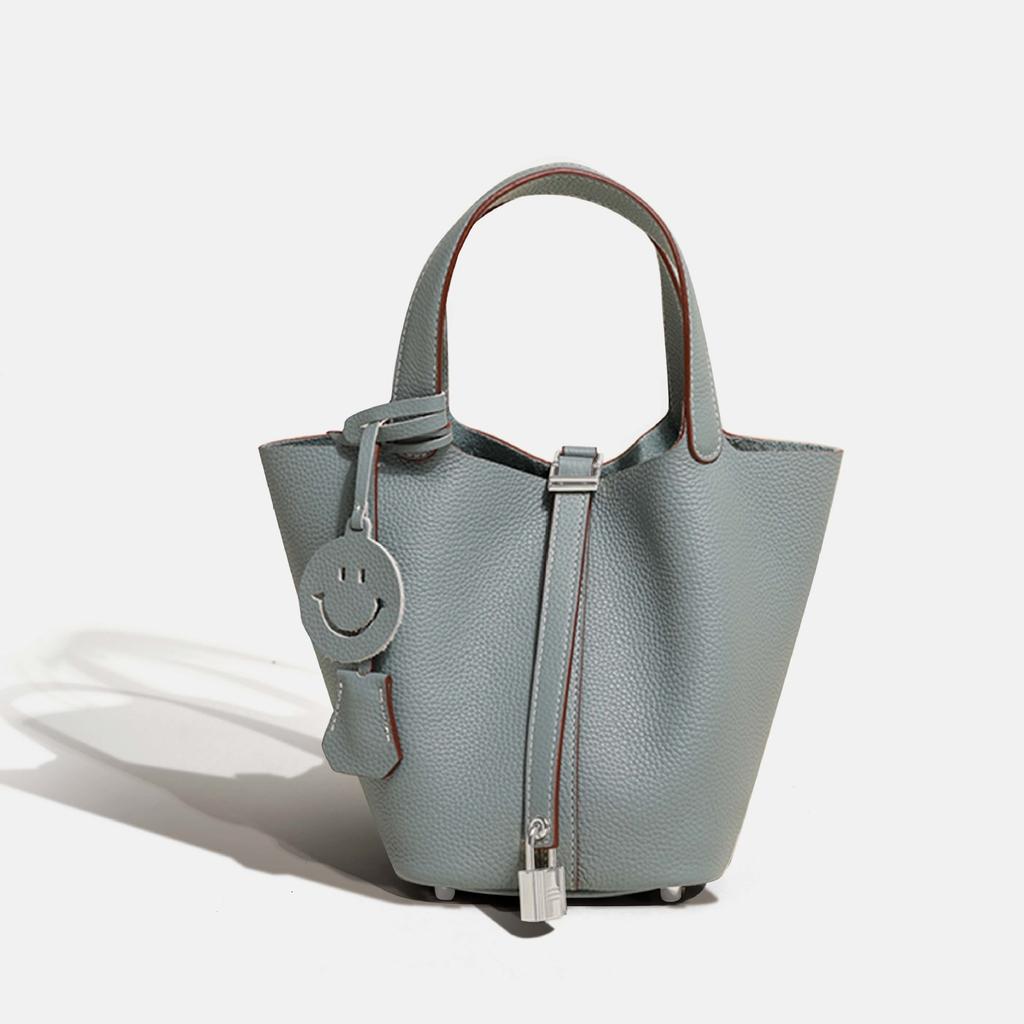 Vegetable Basket Bag, First Layer Cowhide Tote Bag, Commuter Bucket Bag, Women's Genuine Leather Bag, European and American Retro.