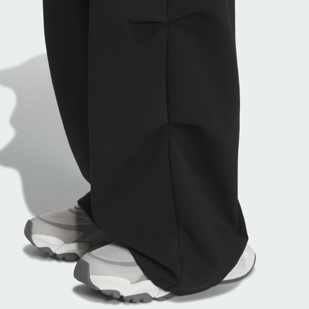 adidas Pantaloni della tuta FOS Lavorazione a maglia larga Comodi Pantaloni casual Donna Pantaloni neri KS0077