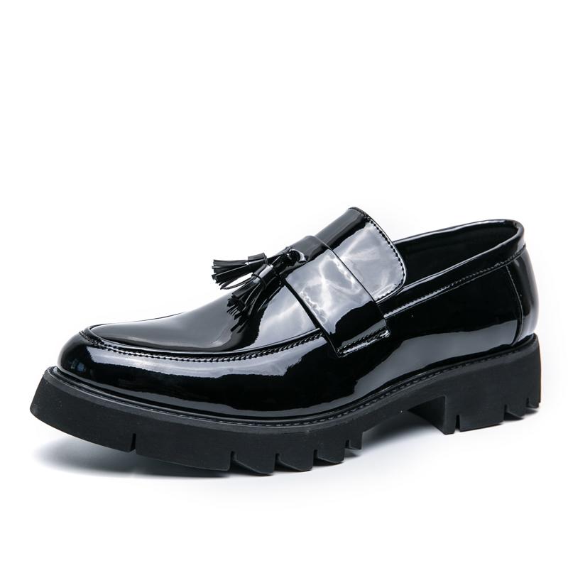 Fashion Korean Style Thick Bottom Tassels Casual Slip on Non-slip Metal Buckle Decoration Fashionable Brand Men's Shoe Tips Loafer Shoes
