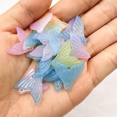 100Pcs Gradient Fishtail Perforated Pendant DIY Jewelry Accessories Double Color Creative Beads Handmade Material for Bracelet Necklace Making Fashion