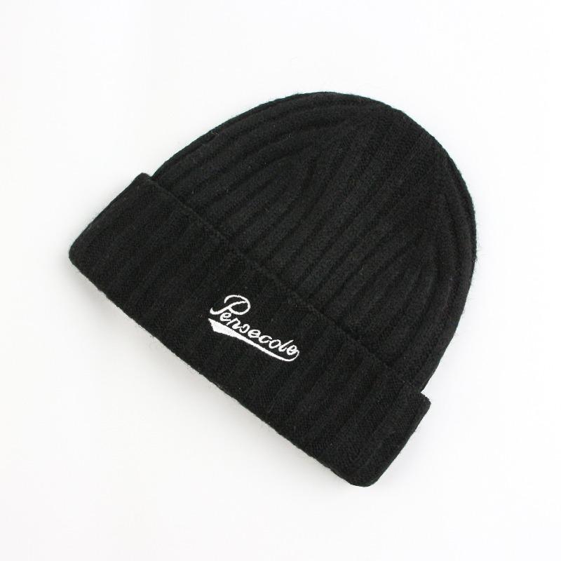 Осень и зима новая вышитая вязаная шапка простая повседневная универсальная шерстяная шапка теплая ветрозащитная теплая шапка чёрный