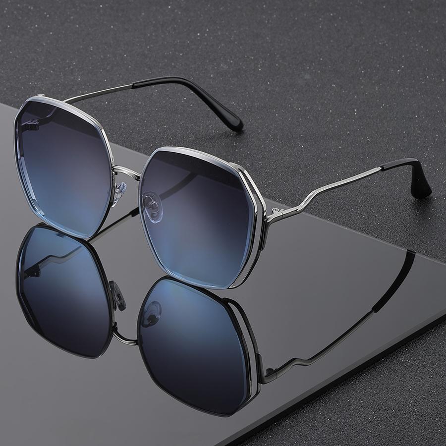 Trendy Metal Polygon Sunglasses Unisex Street Style Cyberpunk Sunnies for Men Women Perfect for Party Beach Holiday Gift
