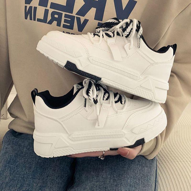 

Популярные туфли на толстой подошве в гонконгском стиле, женские, весна-осень 2024, новые нишевые универсальные повседневные туфли, спортивные маленькие белые туфли 35 чёрный