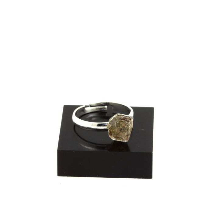 Pierres et Minéraux. Bague Quartz pétrole brut plaqué argent. 8.63 ct. Taille réglable.
