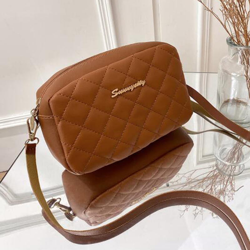 Vintage Embroidered Crossbody Shoulder Bag Women Fashion Small Square Bag Casual Mobile Phone Wallet