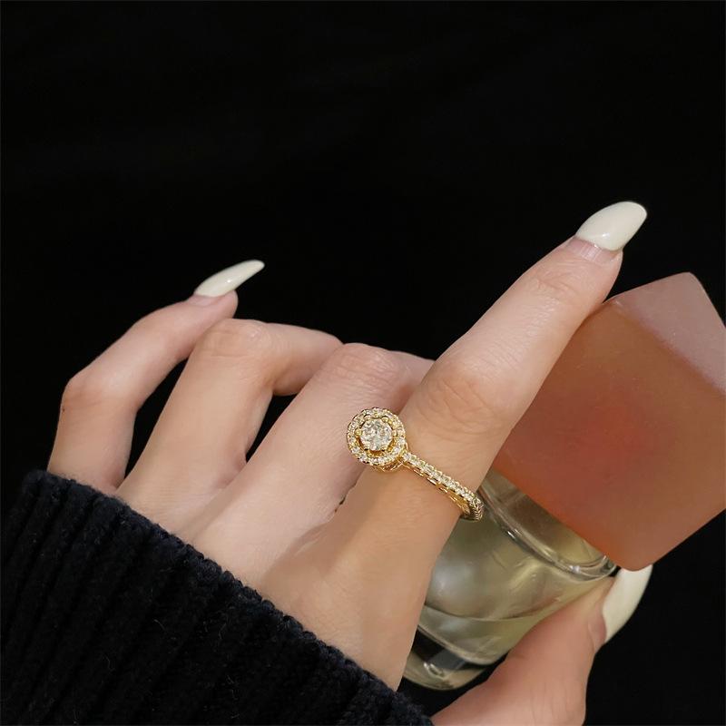 Niche Design Micro-Inlaid Zircon Medium Antique Gold Open Ring French Retro Fishtail Index Finger Ring Light Luxury Ring