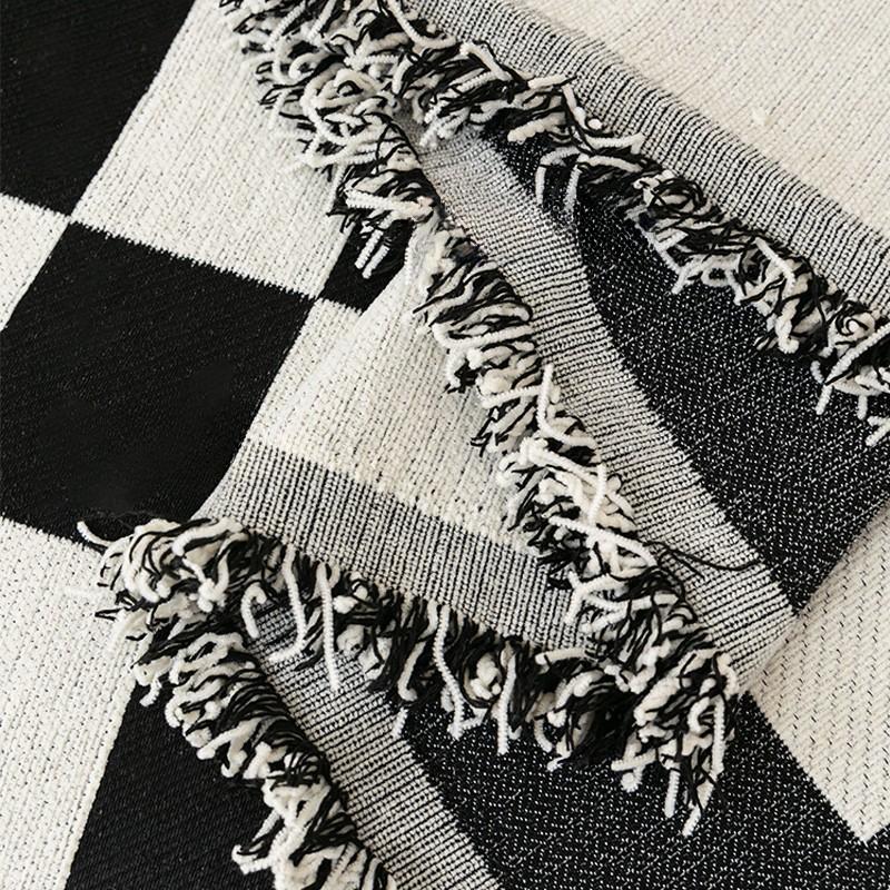 Chenille Schwarz und Weiß Schachbrettmuster Sofabezug Einteilig All-Inclusive Komplettset Sofakissen Vier Jahreszeiten Universal Sofa Handtuch