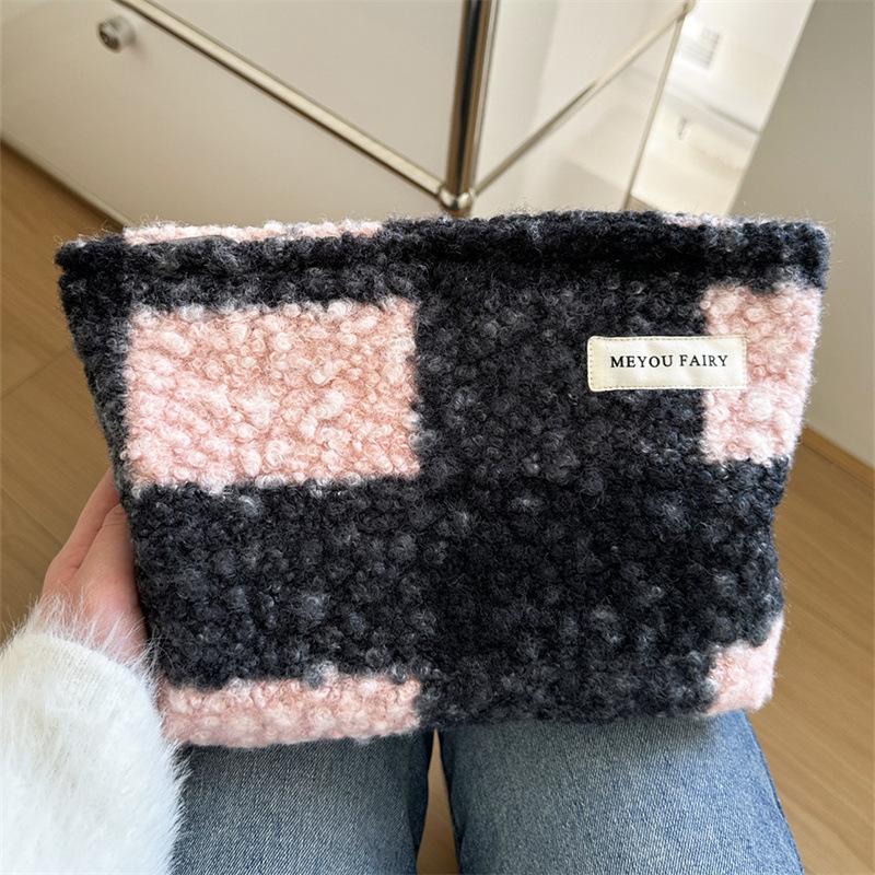 Ladies Fashion Large Capacity Makeup Bag For Women Thickened Winter Cosmetic Organizer Toiletry Pouch Cute Casual Hand Carry Bag