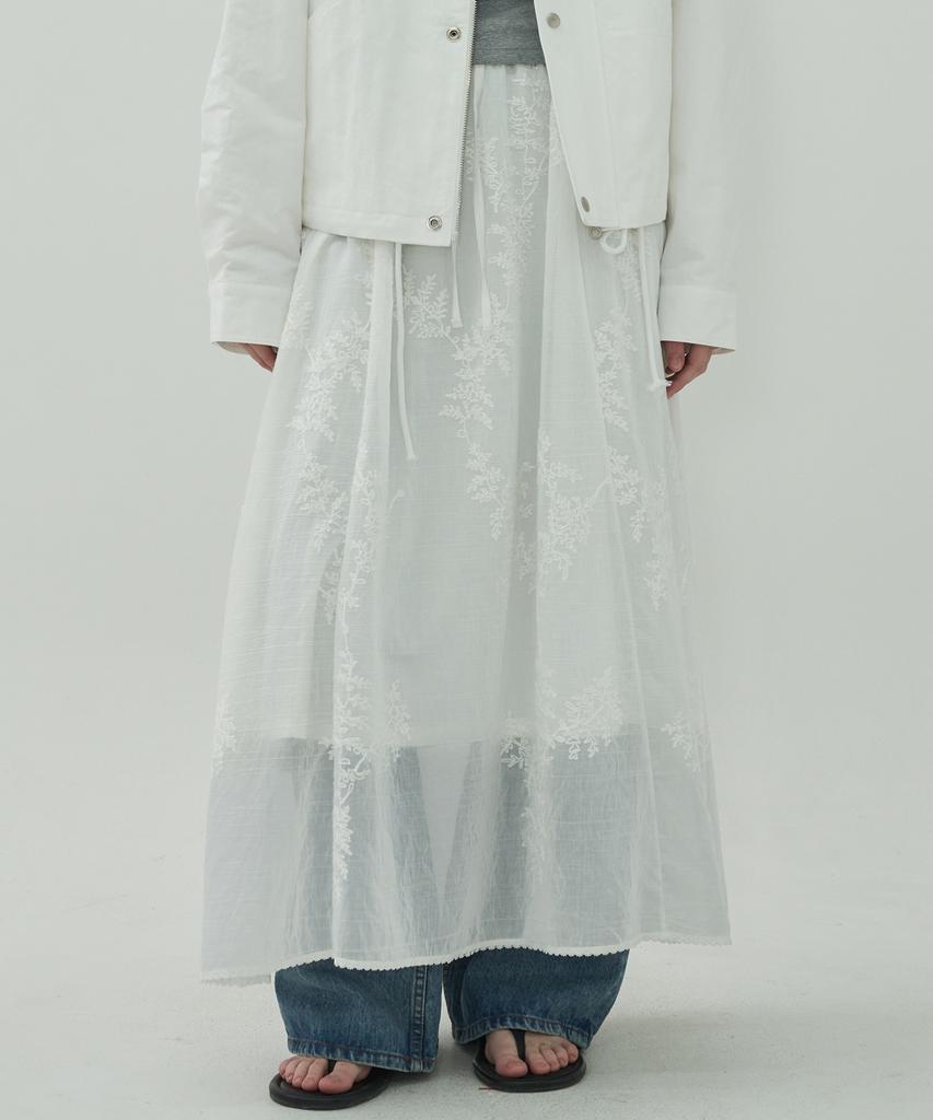 MOTT Lace Long Skirt-White
