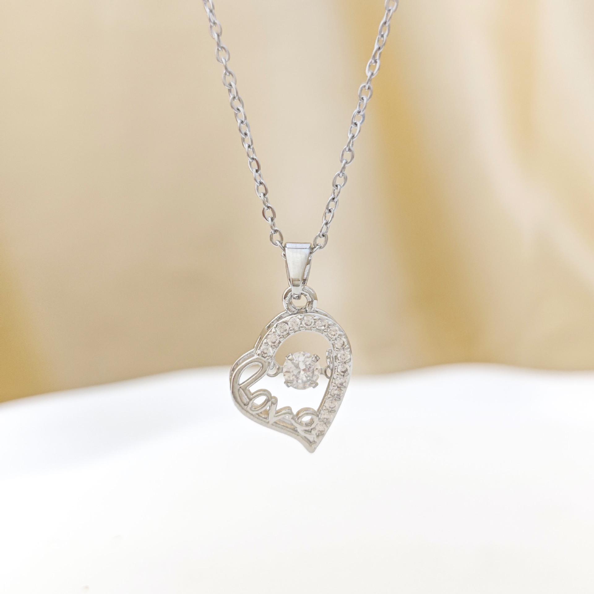 Lively LOVE Heart Necklace: Elegant Luxury Clavicle Chain with Hollow Heart and Full Diamond Design
