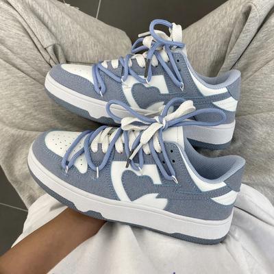 Yazlık Spor Ayakkabılar Kız Kalp Moda Mavi Günlük Ayakkabılar Kadın Yeni Çift Trend Bağcıklı Beyaz Ayakkabılar Spor Ayakkabılar Kadın Ayakkabıları