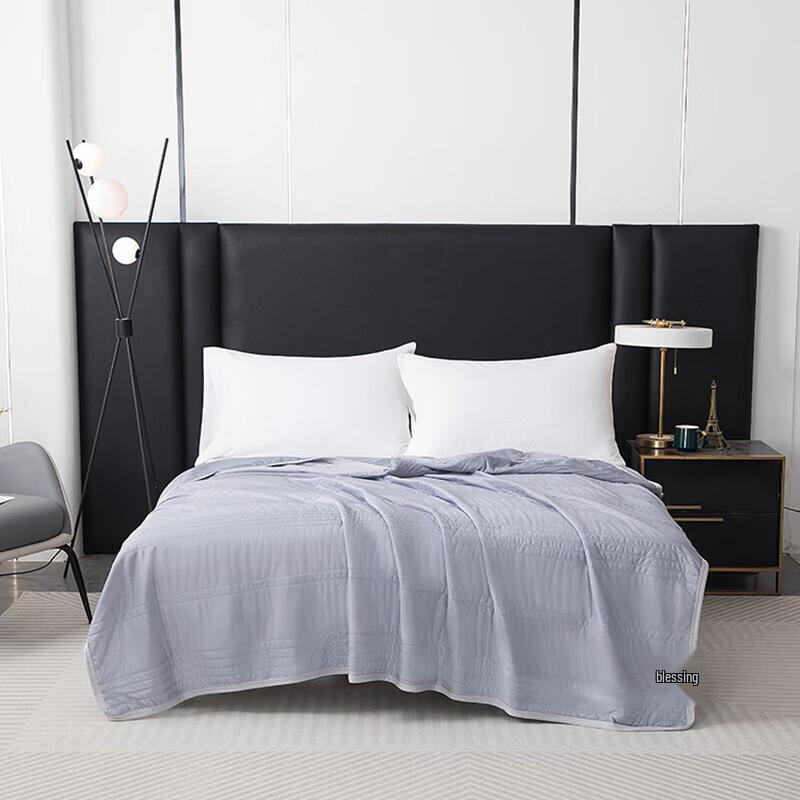 Faunen TH-B1045 Cool-Touch Quilt