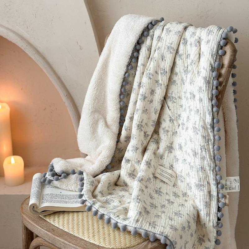 Cotton Crinkled Gauze Blanket Soft Breathable Pom Pom Throw Lightweight Portable for Office Nap Sofa Couch Outdoor Travel All Season Warm Blanket