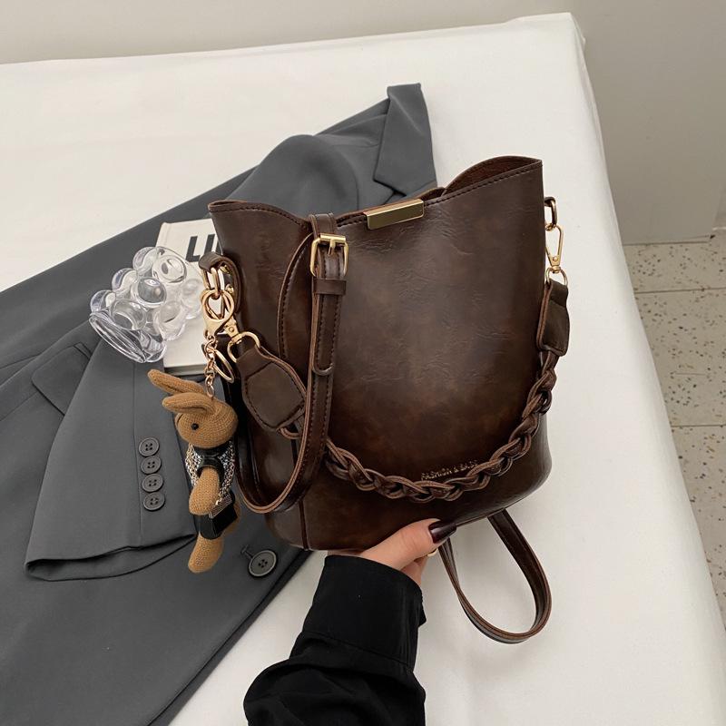 

Myerard Women s High-End Summer 2025 Underarm Bag - Commuter Crossbody & Bucket Shoulder Style