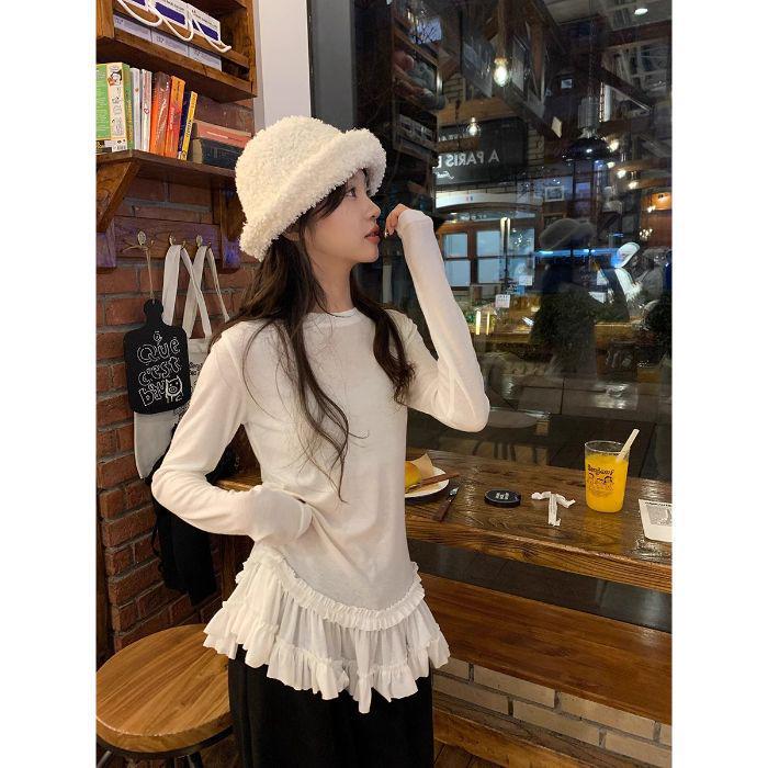 Women's Ballet Style Long Sleeve Lace Hem T-Shirt for Autumn/Winter - Chic Slim Fit Base Layer Top