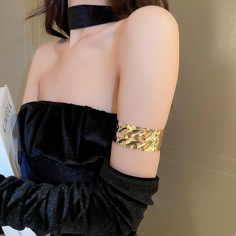 

Трендовый европейско-американский браслет-манжета с открытым концом: Нишевый браслет с индивидуальностью и стилем