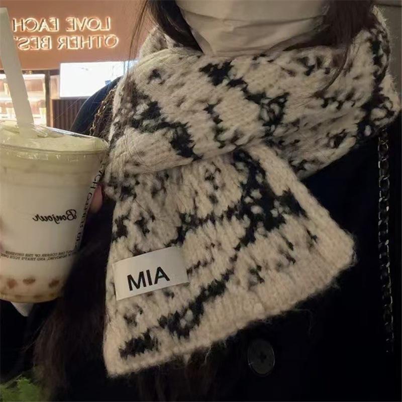 Wool Blended Scarf Women s New Winter Hat Colorful Cute Wool Knitted Suit Men s Neck Warm Korean Version