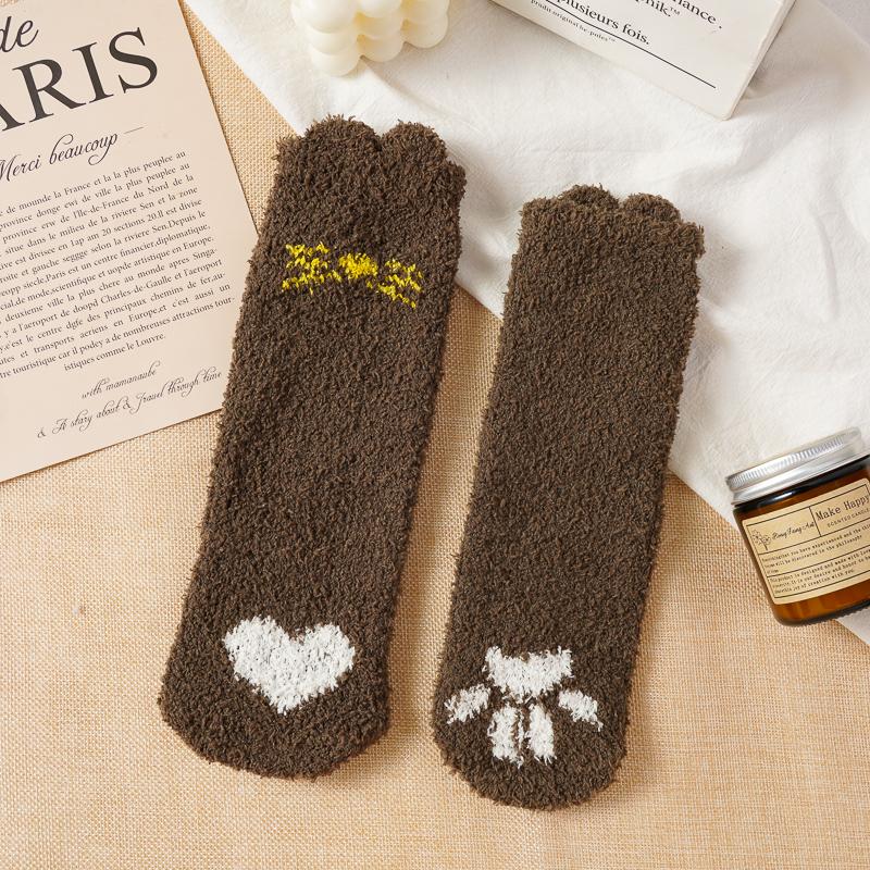 5 Pairs Coral Fleece Socks Autumn and Winter Women's Mid-calf Socks Non-shedding Fleece-lined Thick Warm Sleep Socks Floor Socks