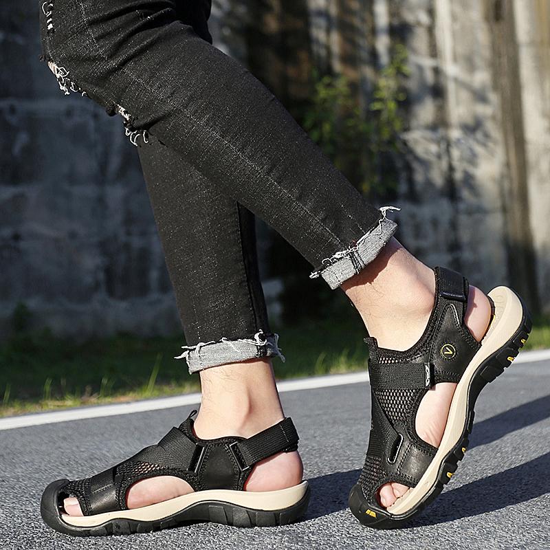 Fashion Summer casual men's sandals Comfortable high-quality minimalist style Beach walking Black Brown 38-47 Luxury shoes Hot selling