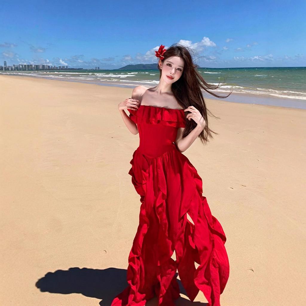 New Seaside Vacation Dress Travel Dress Red One-word Shoulder Dress White Niche Design Feeling
