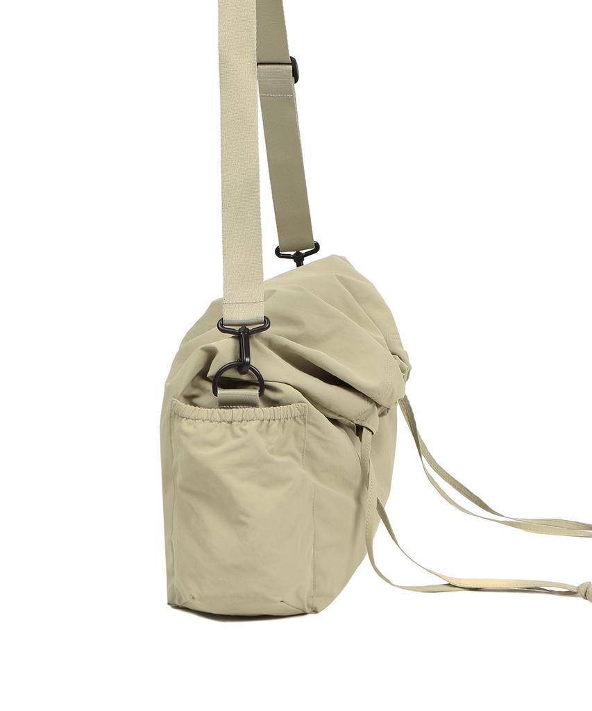 Yale Drawstring Crossbody Bag_Beige