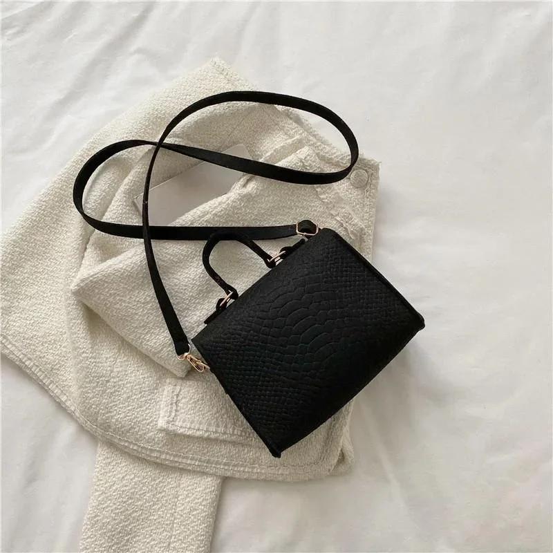 Simple Western Style Lightweight Small Bag Felt Bag Women's Summer Fashion Crocodile Pattern Single Shoulder Crossbody Bag