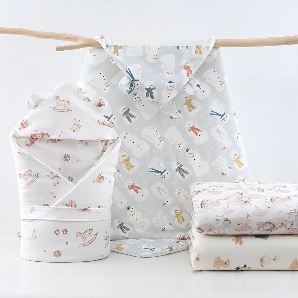 Newborn Swaddle Blanket - Lightweight Cotton for Spring & Autumn