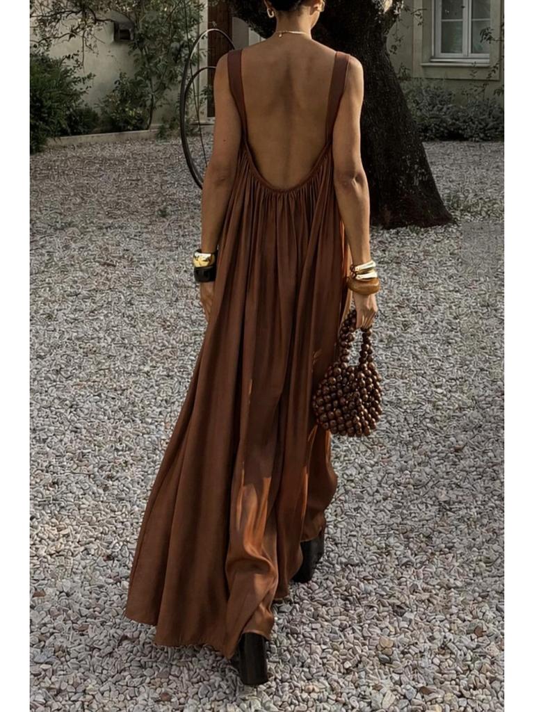 Elegant French Pleated Spaghetti Strap Summer Dress with Back Cutout