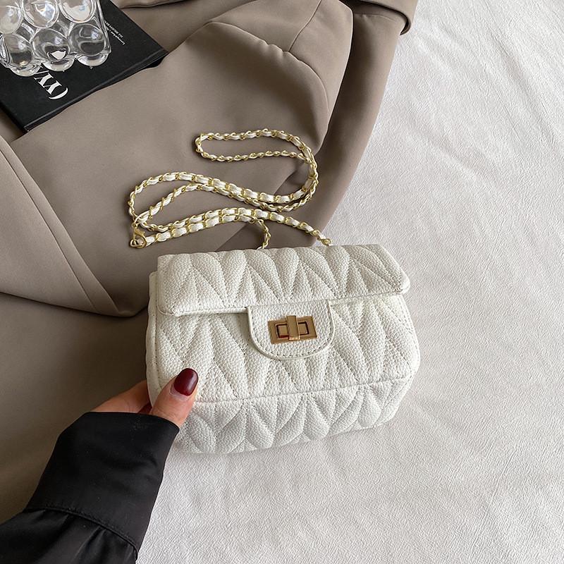 Stylish Summer Fashion Shoulder Bag For Women With Trendy Chain Strap In Black White Pink And Blue Colors