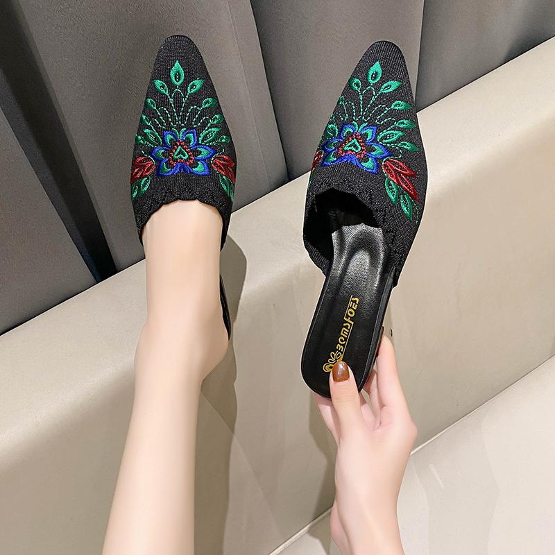 Fashion Slippers Shoes for Women Mules Luxury Designer Embroidery Ethnic Style Low Heel Home Sandals Female New In Fashion