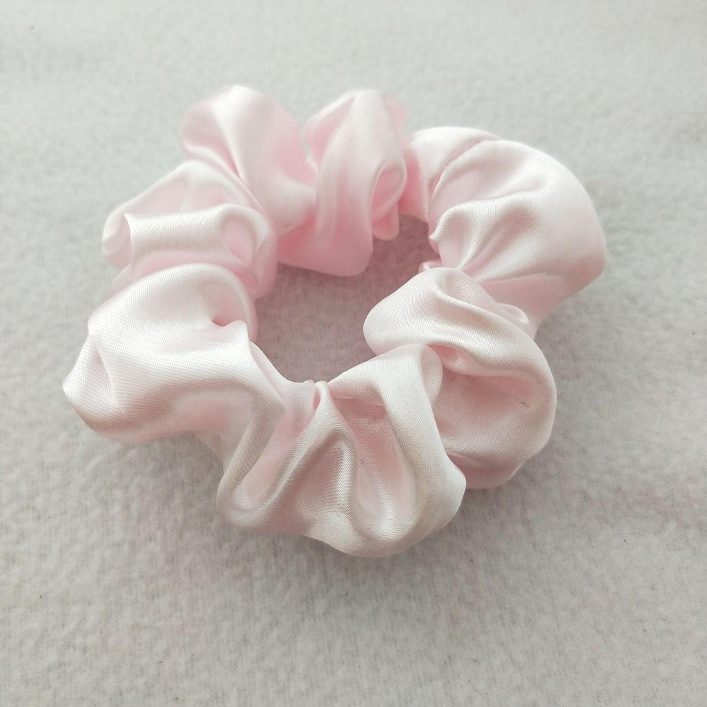 Satin Silk Hair Tie: High-End Women's Rubber Band for Elegant Buns