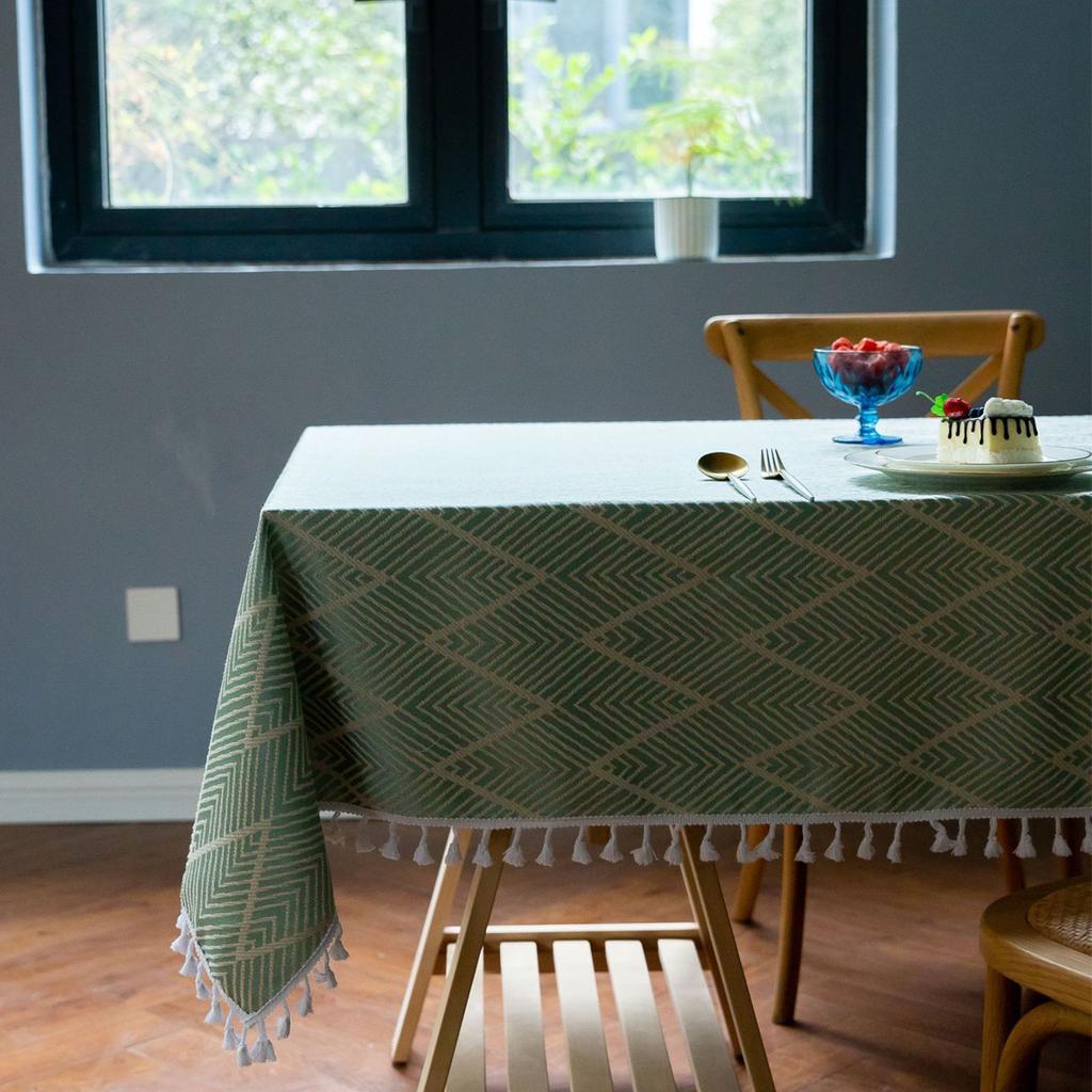 Living Room Party Decoration Wave Jacquard Wrinkle Resistant Washable Rectangle Table Cloths with Tassels