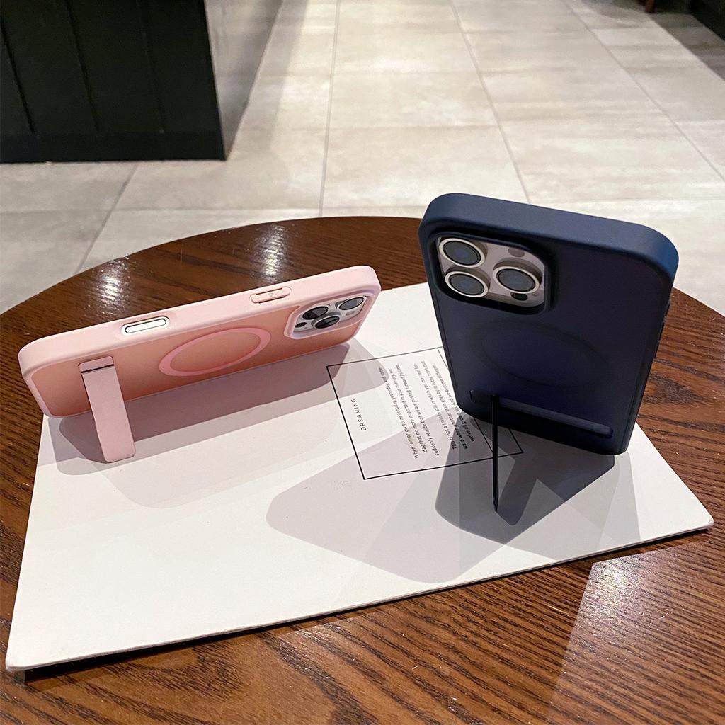 For IPhone17 Hardware One-word Stand Magnetic Phone Case High-end Mobile Phone Magnetic Case for Apple Phone Case