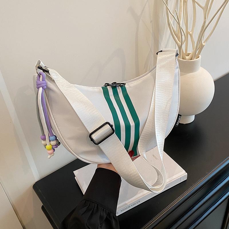 Summer Waterproof Nylon Cloth Bag Women's New Casual Messenger Dumpling Bag Versatile Ins Popular Shoulder Bag