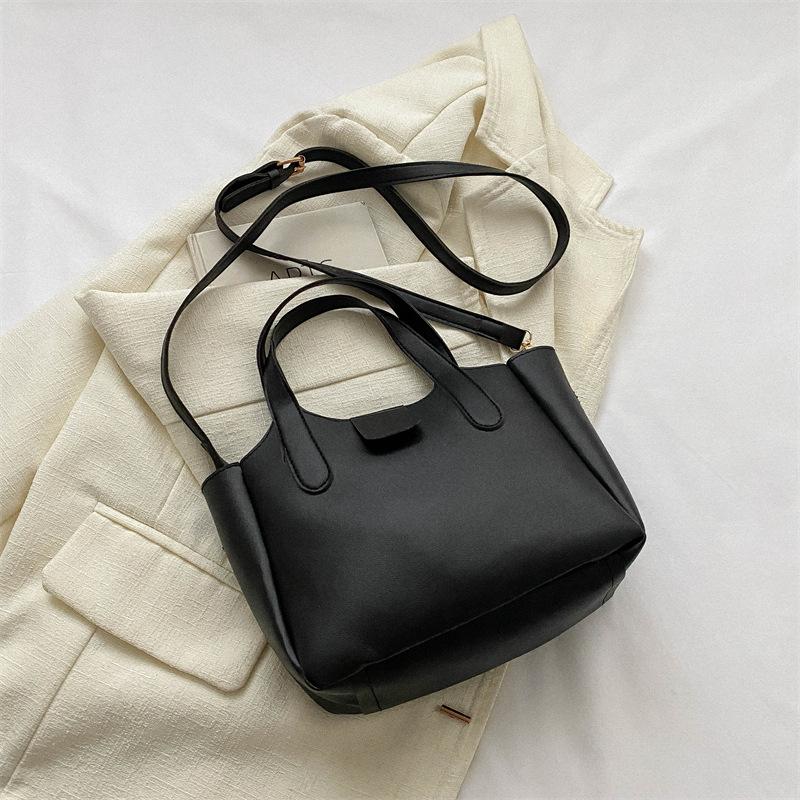 2025 Winter New Handbag Messenger Tote Bag Women's Retro Casual Atmospheric Bag Women