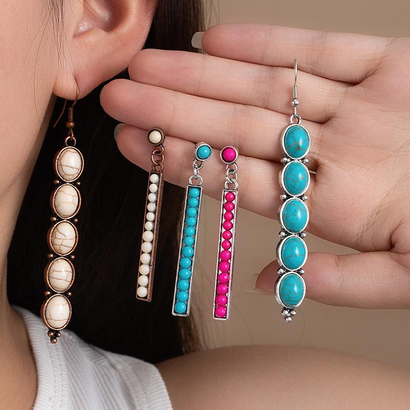 Retro Long Exaggerated Earrings, High-End Alloy Gold Inlaid White Turquoise Earrings, Niche Heavy Industry Earrings.