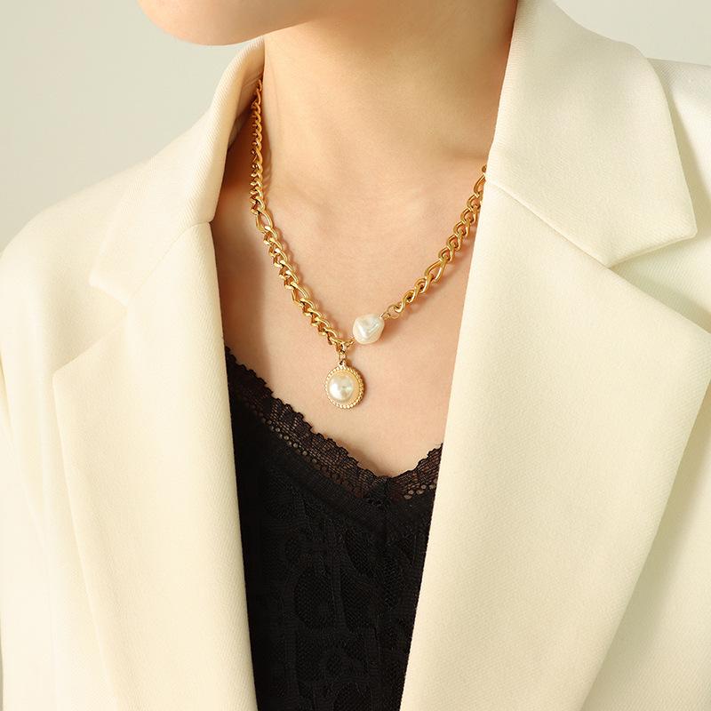 18K Gold-Plated Retro Freshwater Pearl Pendant Necklace