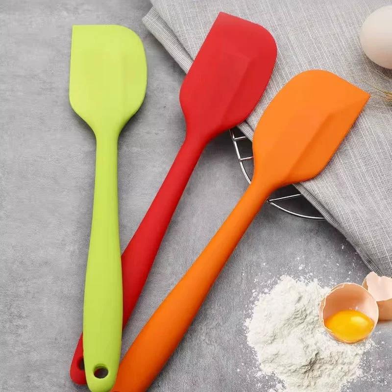 Premium Food Grade Silicone Spatula Heat Resistant Baking Scraper Mixing & Frosting Tool for Cake Cream Non-Stick Cookware Baking Tool