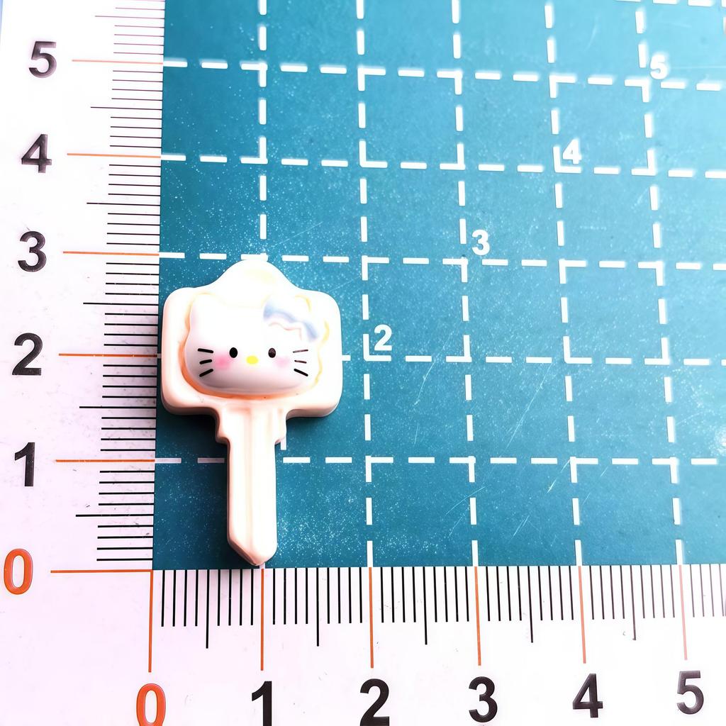 Sanrio Cartoon Resin Keychain & Hair Clip Accessories