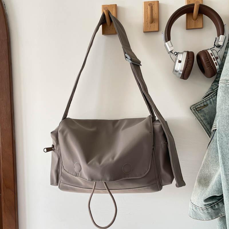 

2026 Women s Trendy Canvas Crossbody Bag - Versatile, Large Capacity with Wide Strap for Casual Commute серый