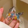 Fashion Zodiac Horse Brooch Personalized Rhinestone Pony Lapel Pins For Women Men Suit Clothing Accessories New Year Gifts