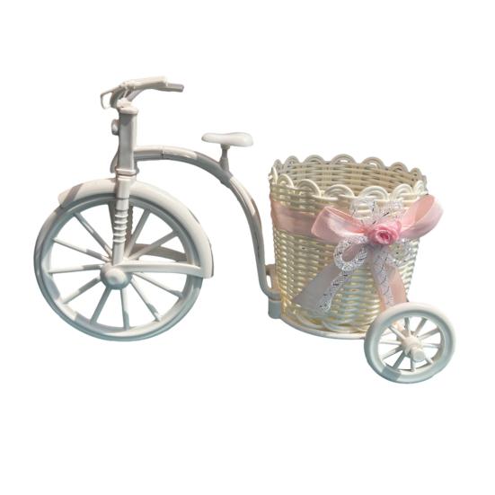 Kleiner Rattan-Blumenkorb Dreirad Blumenhalter Korb Gewebter Aufbewahrungskorb für künstliche Blumen Heim-Desktop-Dekoration