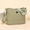 Women's Lightweight Large Capacity Shoulder Bag Commuter Crossbody Bag Middle-Aged Mother Bag