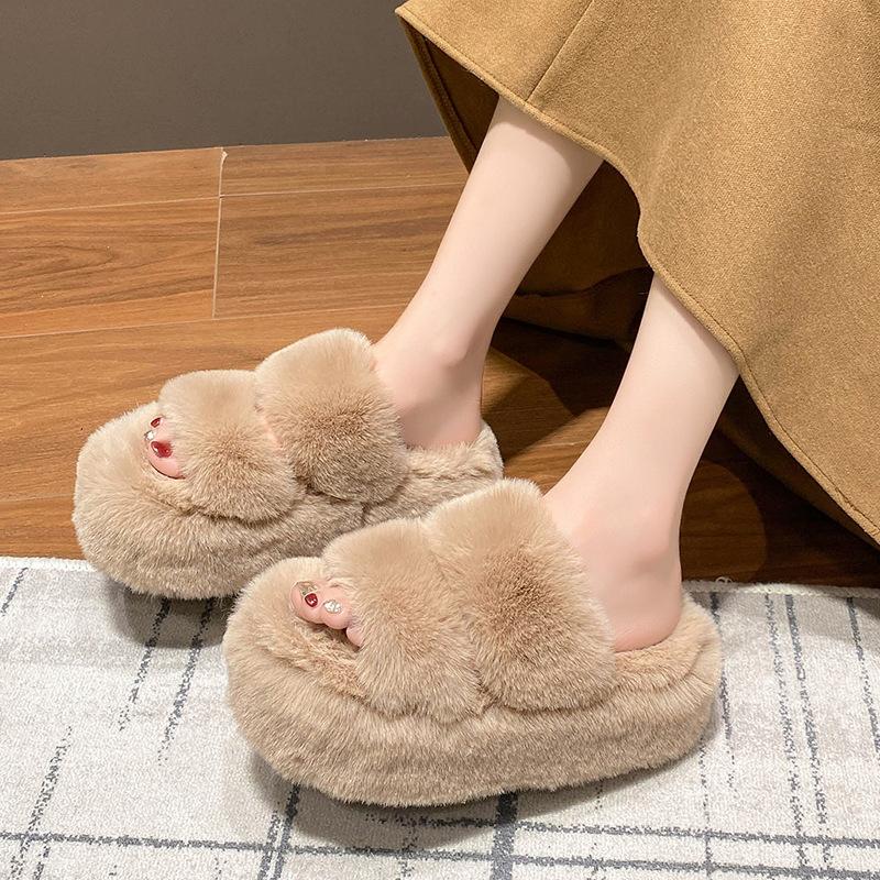 Mao Mao slippers women's autumn and winter Korean design sense external wear wind thick bottom cotton mop home one-word mop